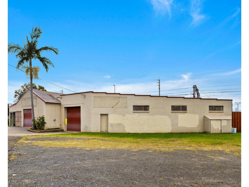 95 Gladstone Avenue, Coniston NSW 2500