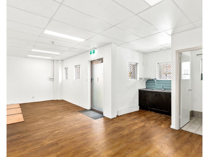 1/210-222 Cowper Street, Warrawong NSW 2502