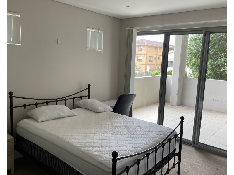 6/12 Loftus Street, Wollongong NSW 2500