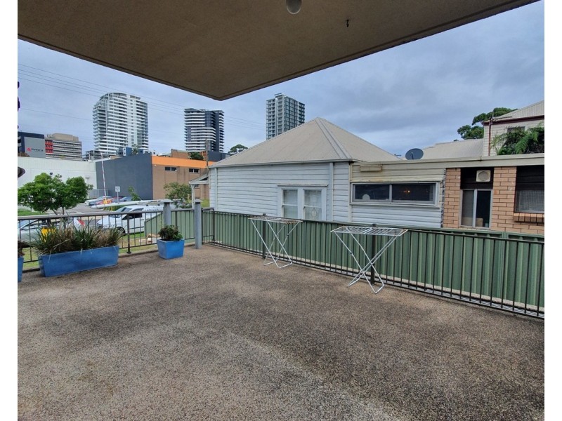1/12 Denison Street, Wollongong NSW 2500