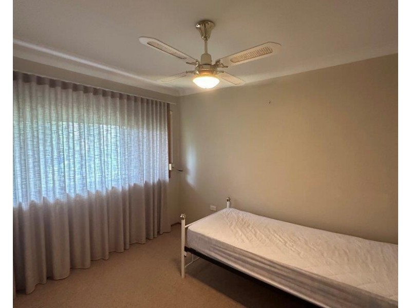 1 Susan Place, Farmborough Heights NSW 2526