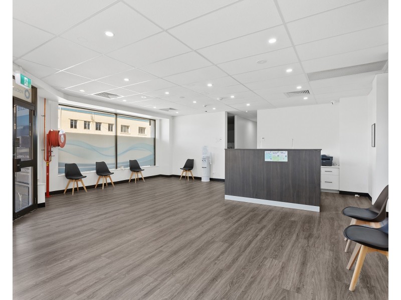 2/210 Cowper Street, Warrawong NSW 2502