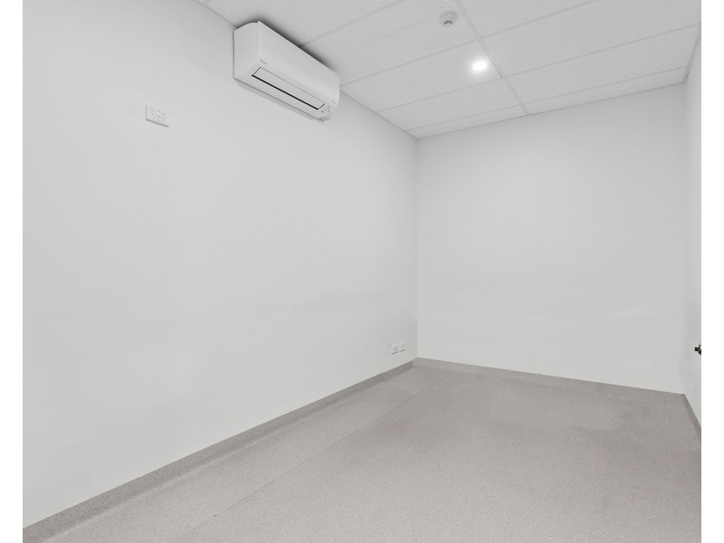 2/210 Cowper Street, Warrawong NSW 2502