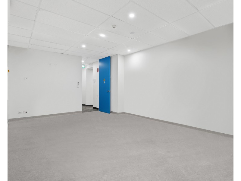 2/210 Cowper Street, Warrawong NSW 2502