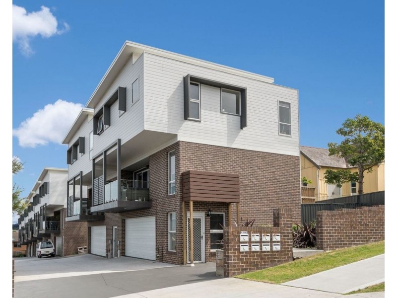 7/37 Bridge Street, Coniston NSW 2500