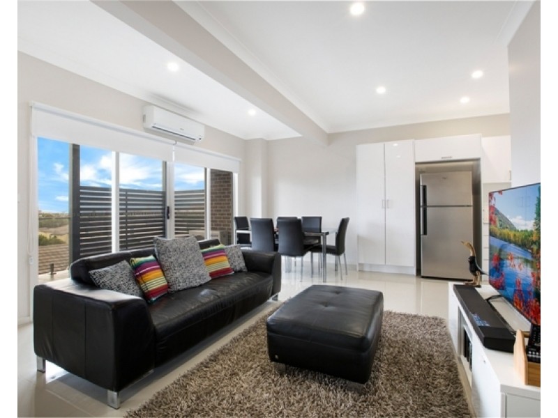 7/37 Bridge Street, Coniston NSW 2500