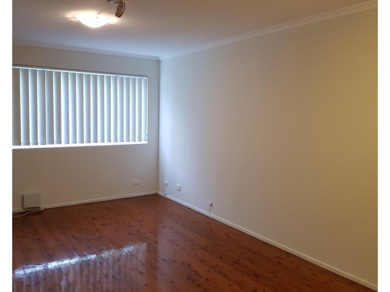 2/16 Railway Street, Corrimal NSW 2518
