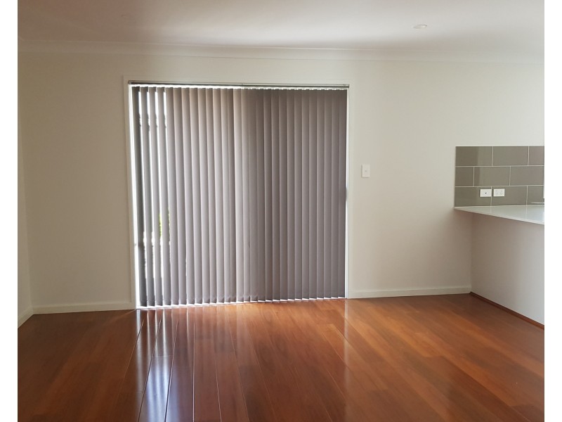 2/91 College Place, Flinders NSW 2529