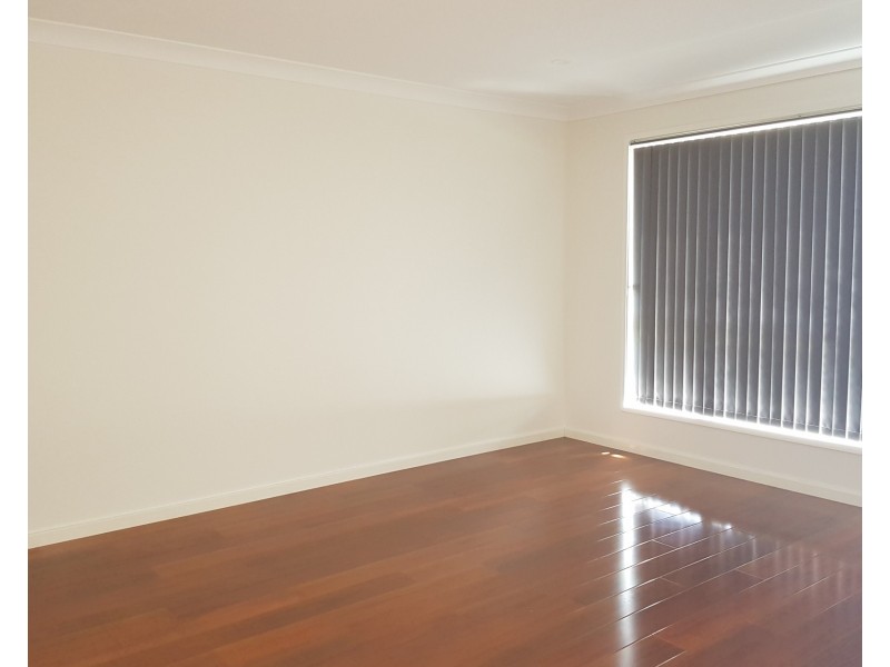 2/91 College Place, Flinders NSW 2529