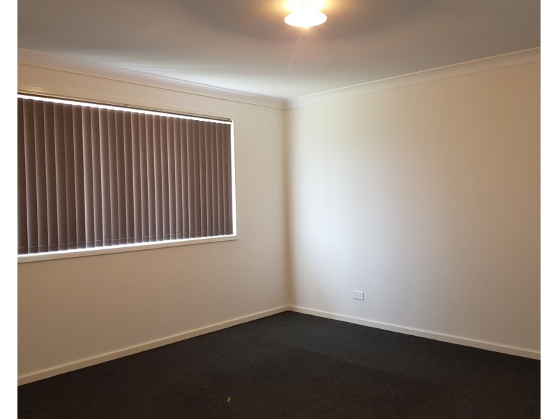 2/91 College Place, Flinders NSW 2529