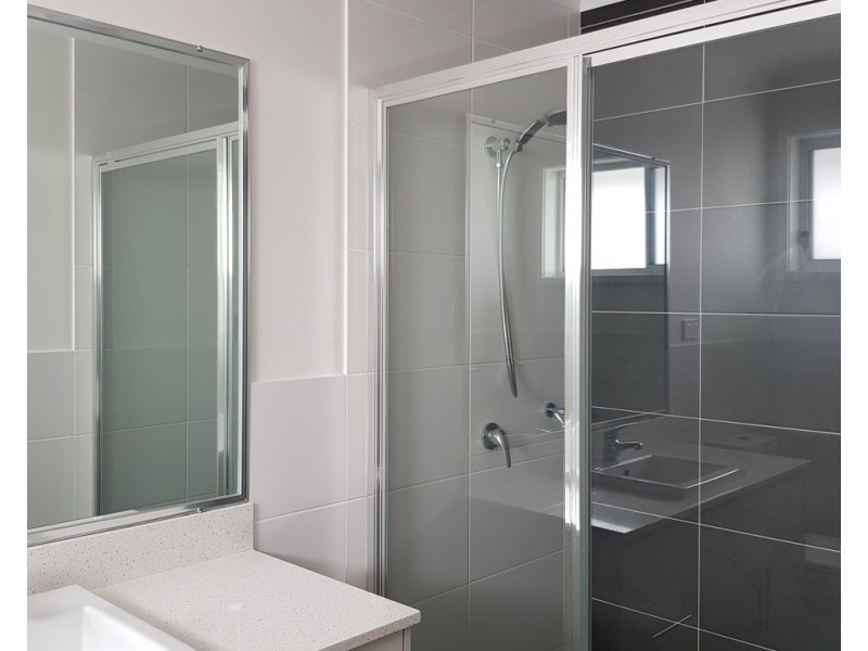 2/91 College Place, Flinders NSW 2529