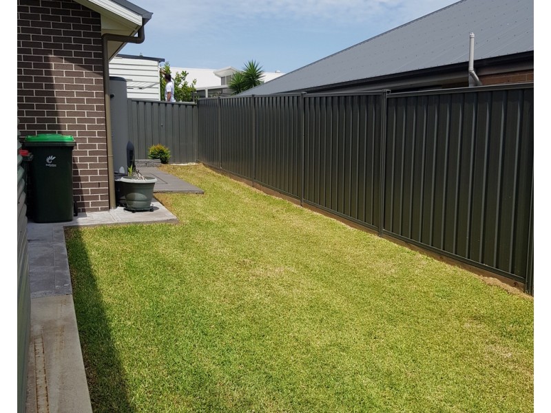 2/91 College Place, Flinders NSW 2529
