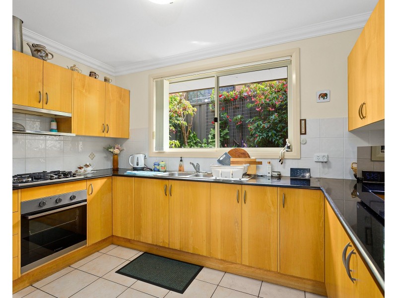2/36 Bridge Street, Coniston NSW 2500