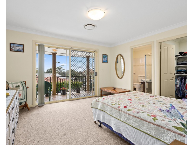 2/36 Bridge Street, Coniston NSW 2500