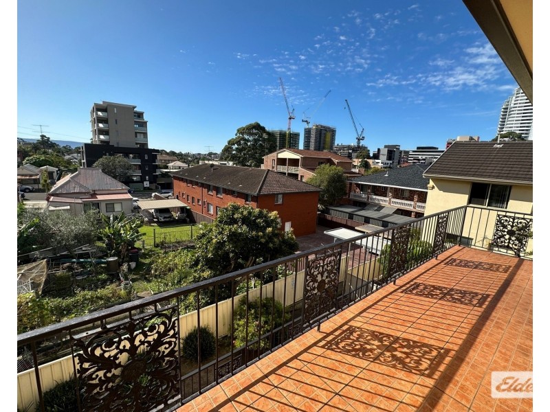 6a/4 Loftus Street, Wollongong NSW 2500