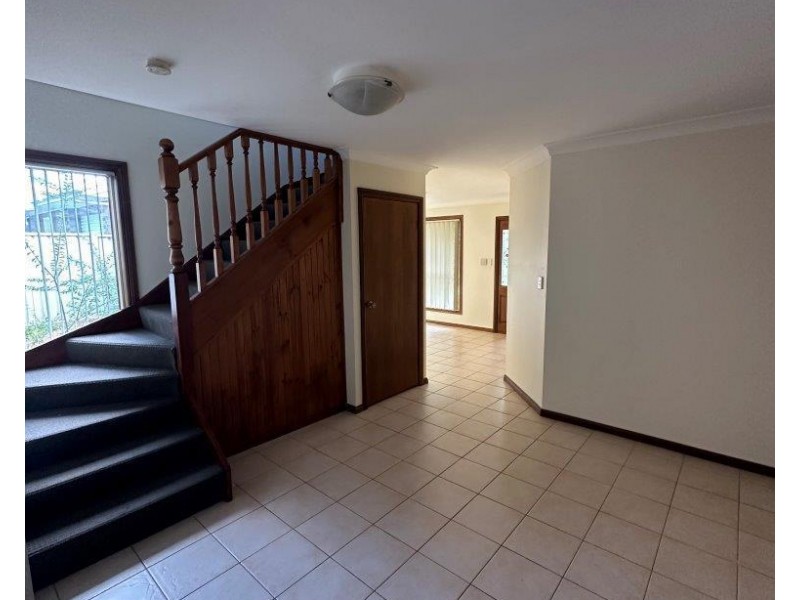 2/27 Cordeaux Road, Cordeaux Heights NSW 2526