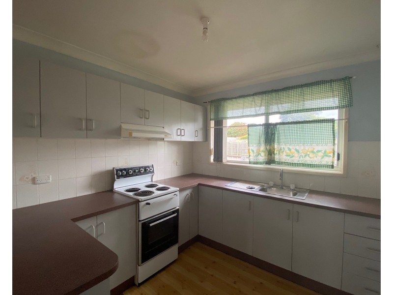 6/28 Hoskins Avenue, Warrawong NSW 2502