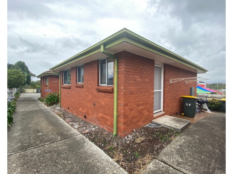 6/28 Hoskins Avenue, Warrawong NSW 2502