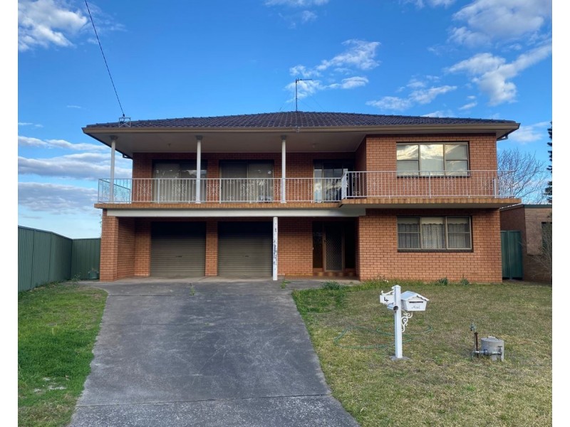 4 Milne Crescent, Coniston NSW 2500