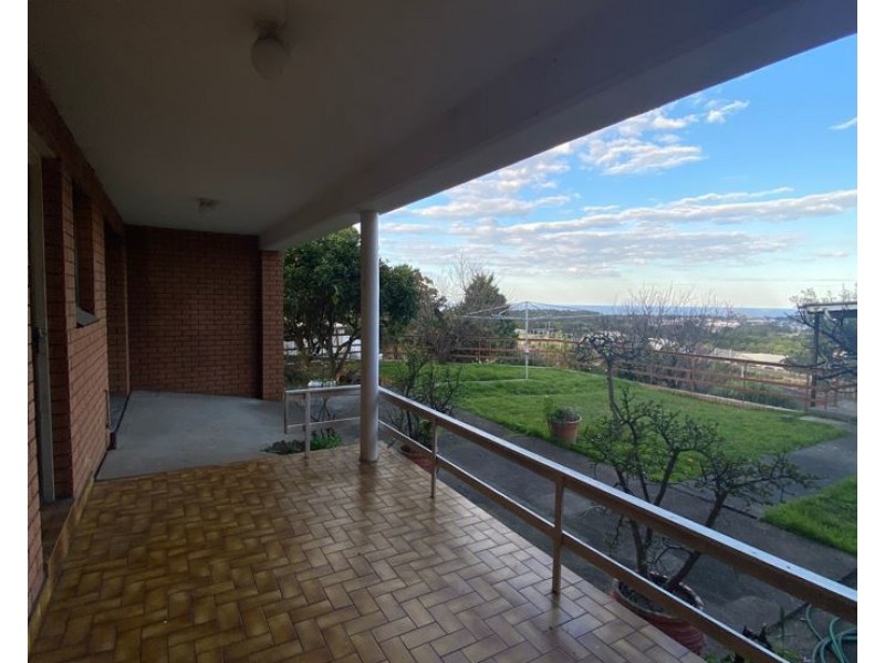 4 Milne Crescent, Coniston NSW 2500