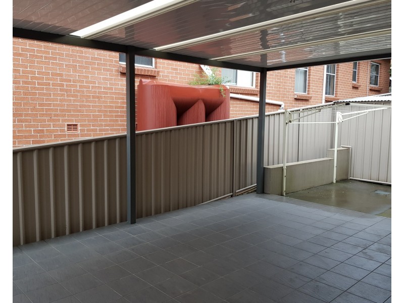 1/39 Heaslip Street, Coniston NSW 2500