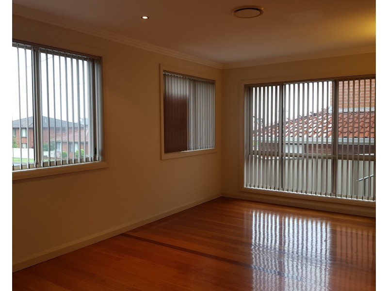 1/39 Heaslip Street, Coniston NSW 2500