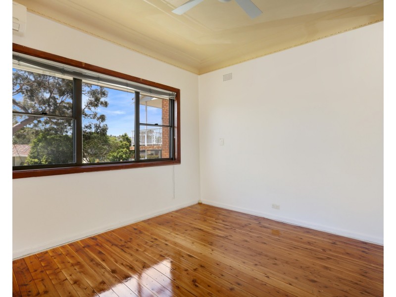 14 Thurston Crescent, Corrimal NSW 2518
