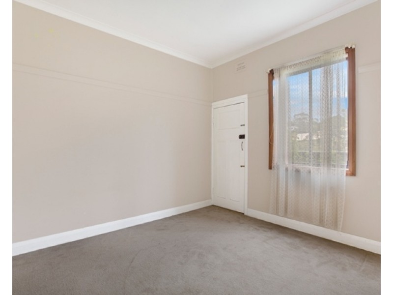 25 Bridge Street, Coniston NSW 2500