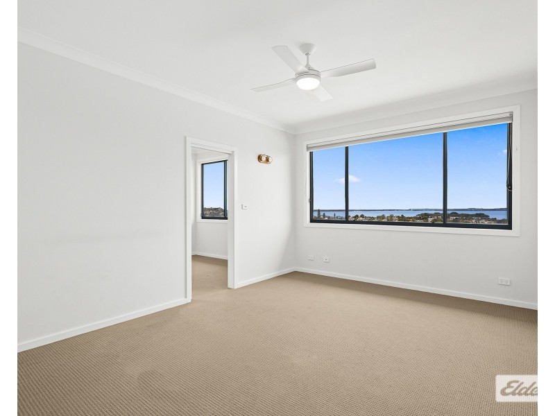 2/62e Nottingham Street, Berkeley NSW 2506