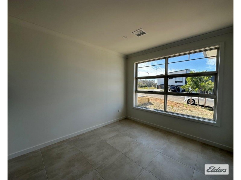 43 Stewards Drive, Kembla Grange NSW 2526