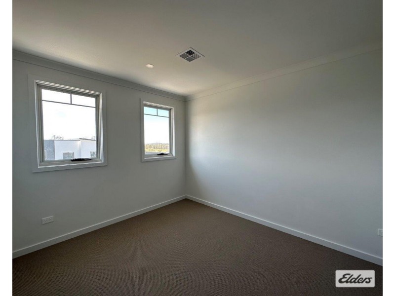 43 Stewards Drive, Kembla Grange NSW 2526