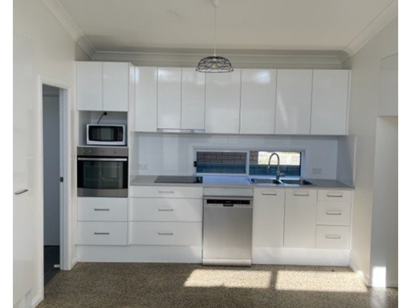 2/162 Wentworth Street, Port Kembla NSW 2505