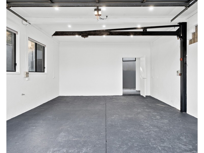 164 Princes Highway, Unanderra NSW 2526