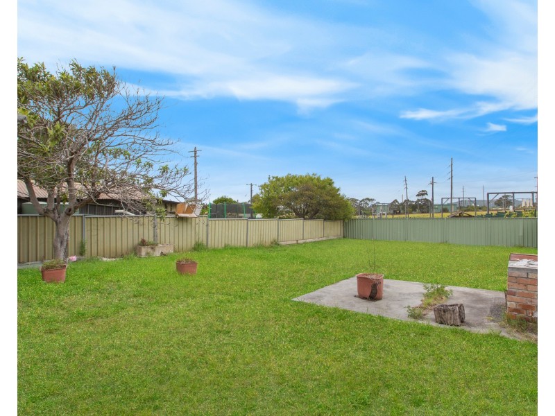 25 Bridge Street, Coniston NSW 2500