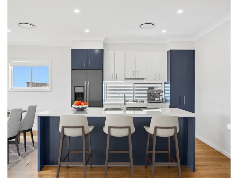 38 Oak Farm Road, Calderwood NSW 2527