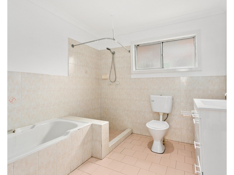 25 Korrongulla Crescent, Primbee NSW 2502