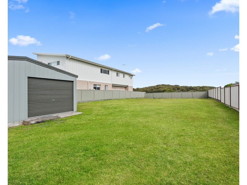 25 Korrongulla Crescent, Primbee NSW 2502