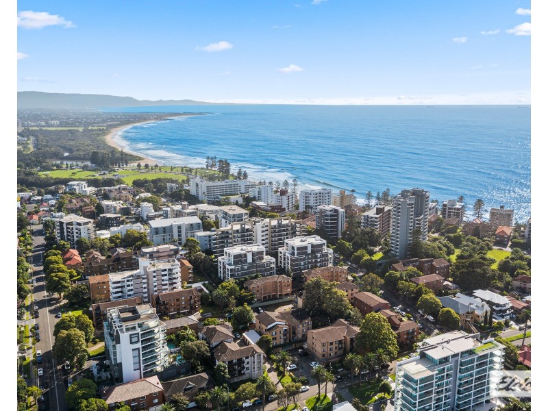 202/50 Gipps Street, Wollongong NSW 2500