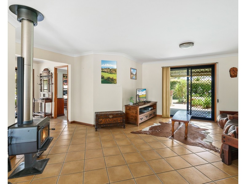 6 Wandean Road, Wandandian NSW 2540