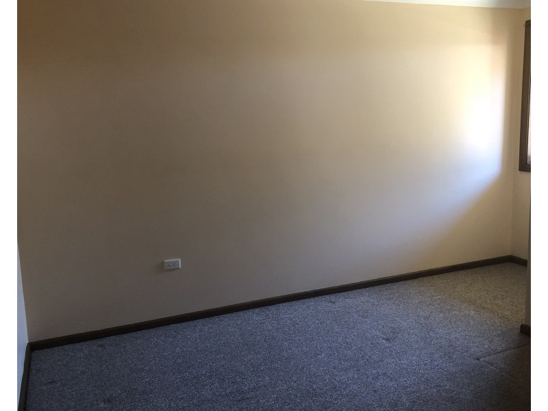 2/27 Parsons Street, West Wollongong NSW 2500