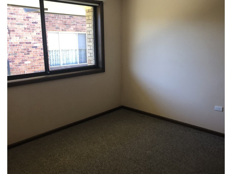 2/27 Parsons Street, West Wollongong NSW 2500