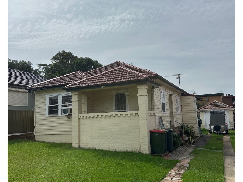 30 Heaslip Street, Coniston NSW 2500