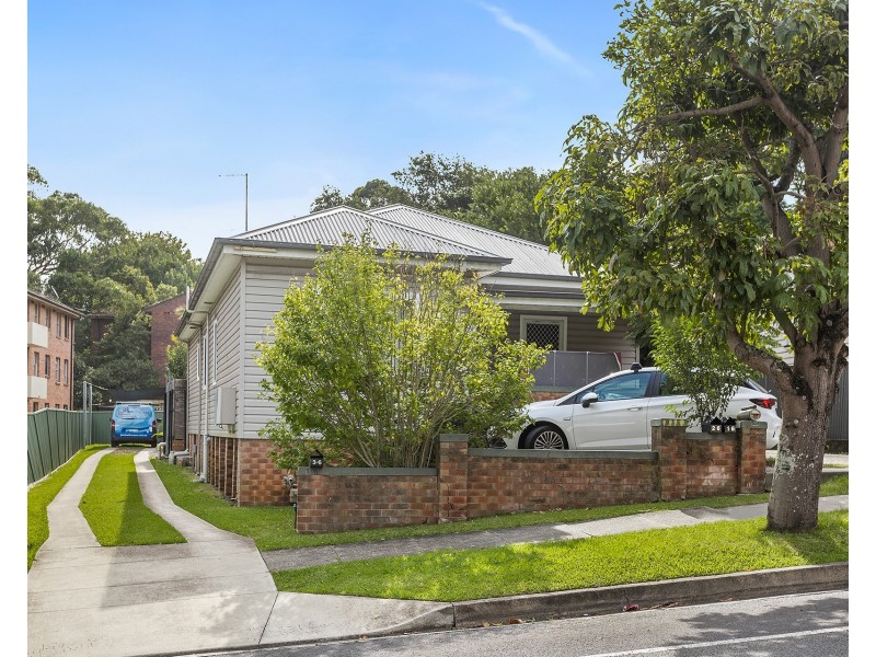 6 Mangerton Road, Wollongong NSW 2500