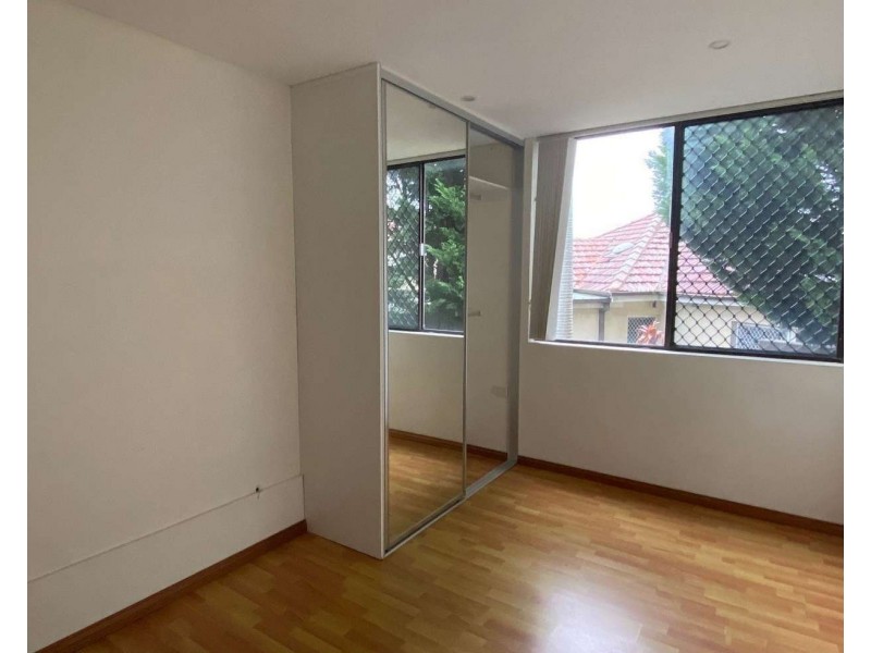 1/57 New Dapto Road, Wollongong NSW 2500