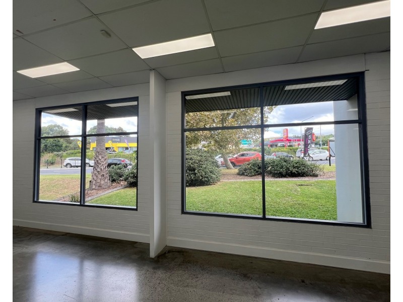 2/144 Lake Entrance Road, Oak Flats NSW 2529