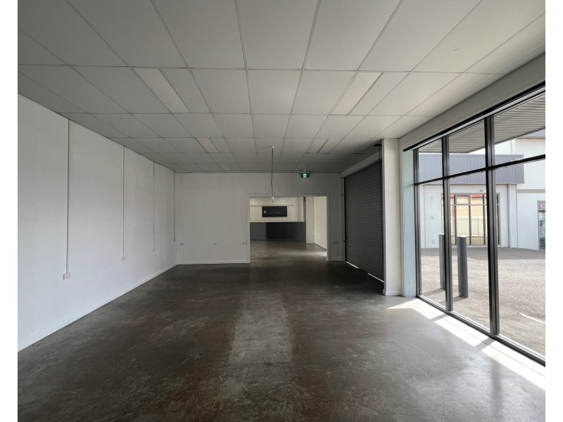 2/144 Lake Entrance Road, Oak Flats NSW 2529