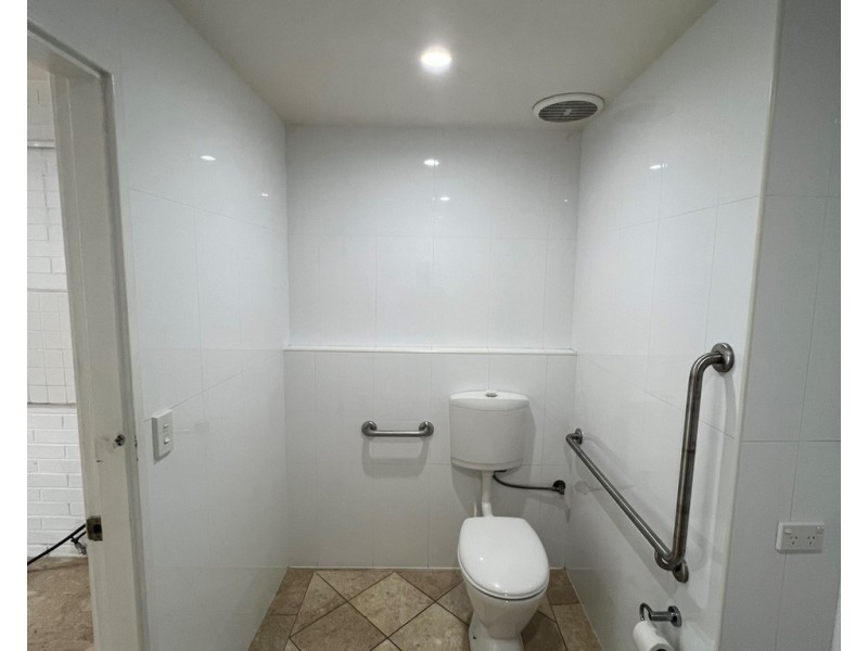 2/144 Lake Entrance Road, Oak Flats NSW 2529