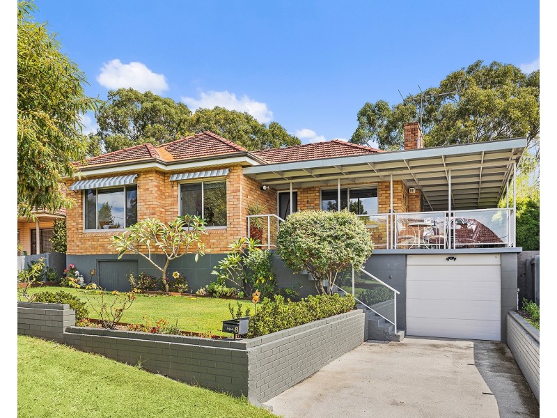8 Stillness Road, Figtree NSW 2525