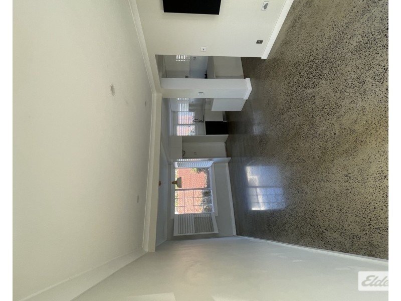 2/11 Bank Street, Wollongong NSW 2500