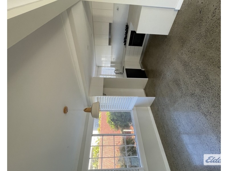 2/11 Bank Street, Wollongong NSW 2500